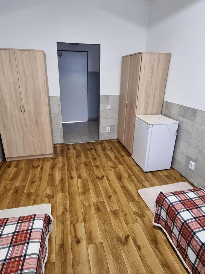 Hostel Rakoniewicka Познан Екстериор снимка